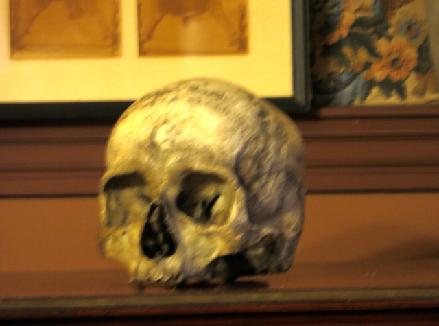 Players Club NYC - Skull Edwin Booth Used to Play Hamlet