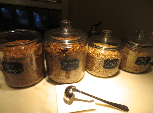 Brasserie S&P Continental Breakfast Buffet: Housemade Granola