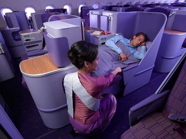 Best Business Class to book before United Devaluation and US Air Exits Star Alliance - Thai Royal Silk Business Class