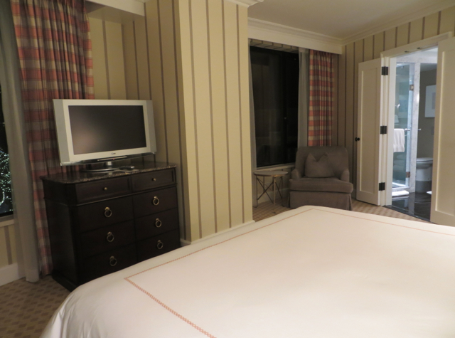 Four Seasons Boston State Suite Review - King Bed and Flat Screen TV
