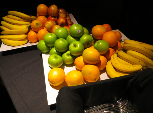 Fruit, Chase VIP Lounge for United Card Holders