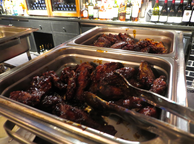 Chase VIP Lounge in NYC for United Card Holders - Super Bowl Week - Spicy Wings