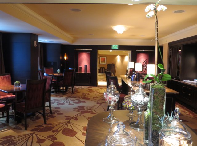 Club Lounge, Ritz-Carlton Denver Review