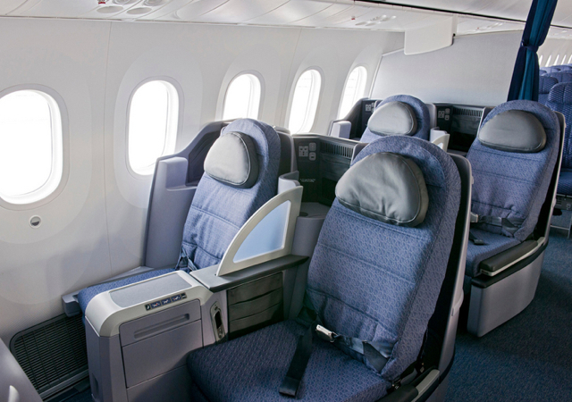 United 787-9 LA to Melbourne BusinessFirst Award Space