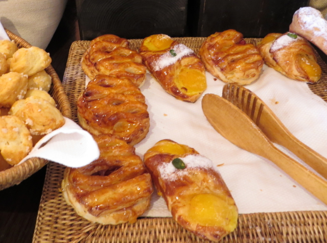 Solano at Four Seasons Marrakech Review - Breads and Pastries