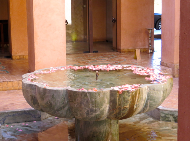 Amanjena Review Marrakech Morocco - Marble Fountain with Rose Petals, Courtyard