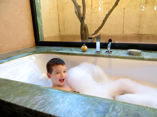 Amanjena Review Marrakech Morocco - Soaking Tub