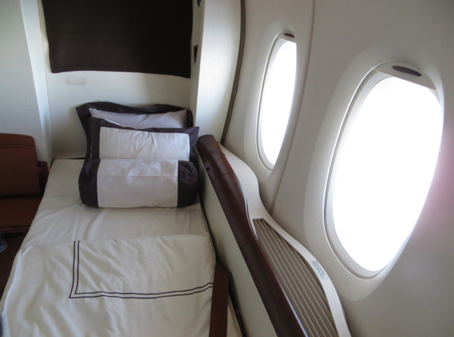 Singapore Suites A380 Review Frankfurt to Singapore - Turndown Service