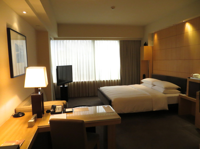 Review: Grand Hyatt Hong Kong Club Harbour View Room