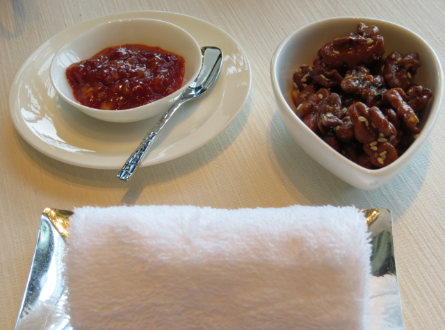 Tin Lung Heen Hong Kong Dim Sum Review - Chili Sauce and Candied Walnuts