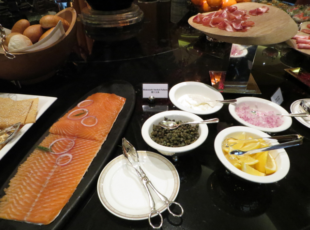 Review-Grand Club Lounge, Grand Hyatt Hong Kong - House Smoked Salmon