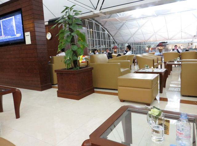 Emirates Lounge, Hong Kong