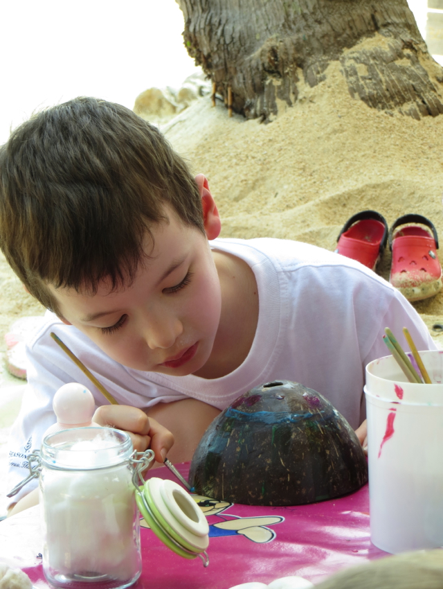 Four Seasons Koh Samui Kids Club - Coconut Painting