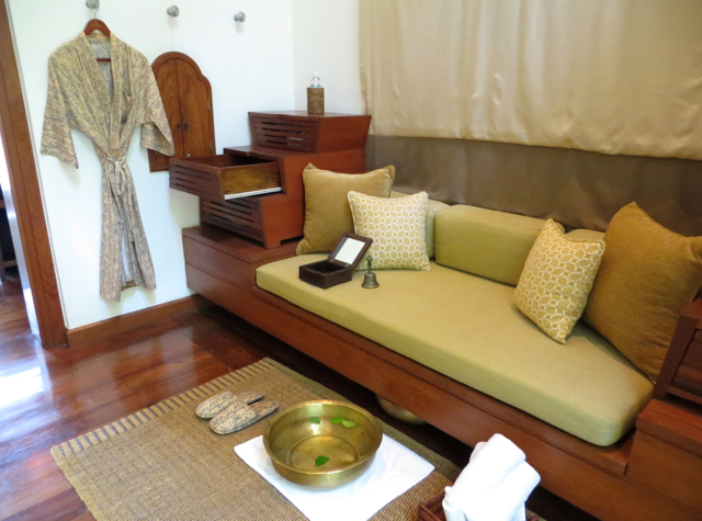 Four Seasons Resort Koh Samui Spa - Sitting Area for Foot Washing