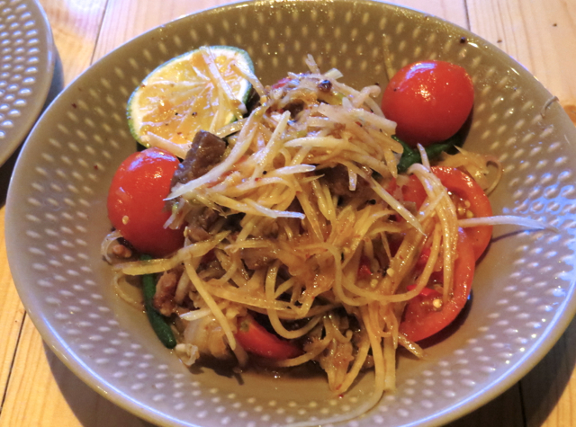 Somtum Der NYC Restaurant Review - Somtum (Green Papaya Salad)