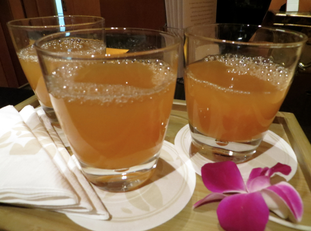 Four Seasons Singapore Review - Welcome Drinks