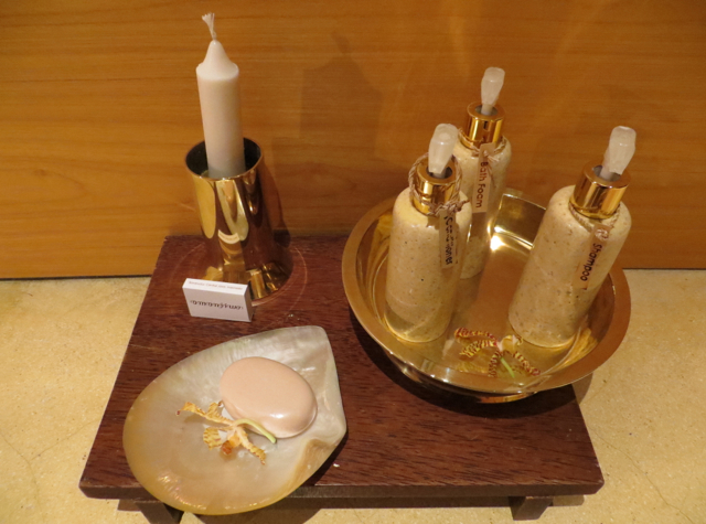 Amanjiwo Review, Borobudur - Bath Amenities