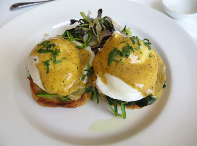 The Clam NYC Brunch - Egg & Peekytoe Crab Benedict