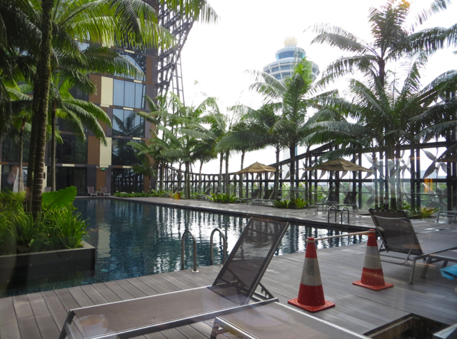 Crowne Plaza Singapore Changi Airport Hotel Review - Swimming Pool