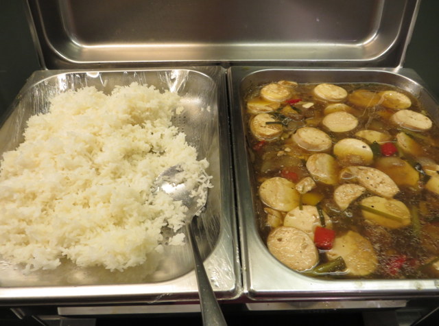 Thai Airways Royal Orchid Lounge Bangkok Review - Rice and Stew