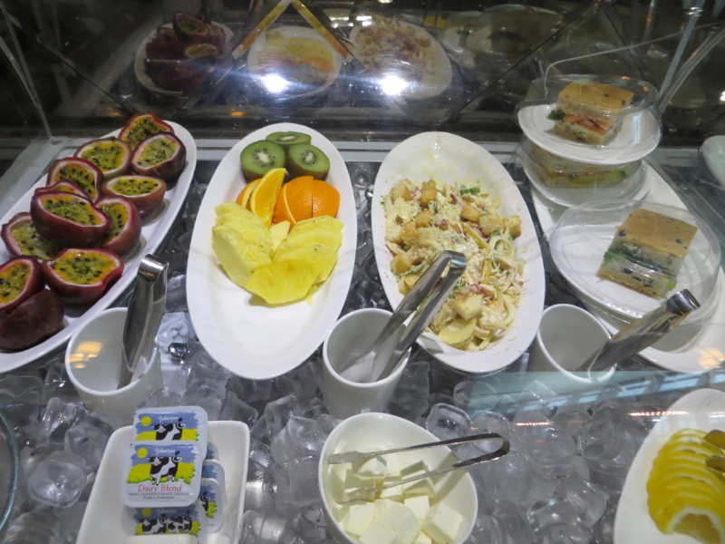 Asiana First Class Lounge Seoul Review - Sandwiches and Fruit