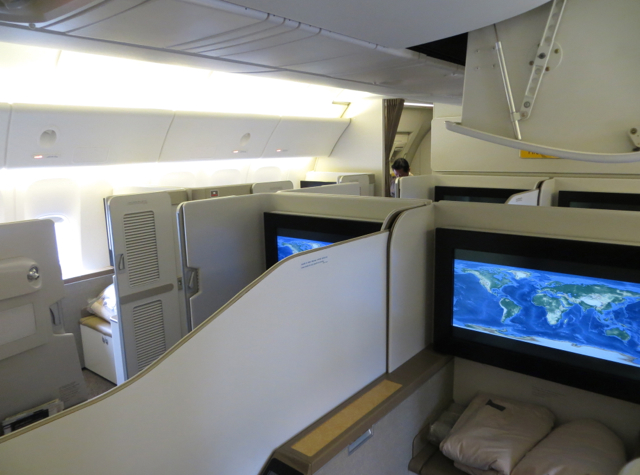 Asiana First Class Suite Review - First Class Cabin