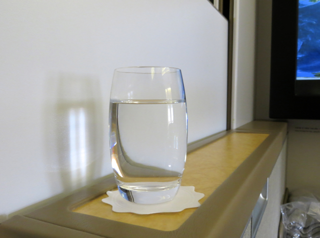 Asiana First Class Suite Review - Pre-Flight Drink