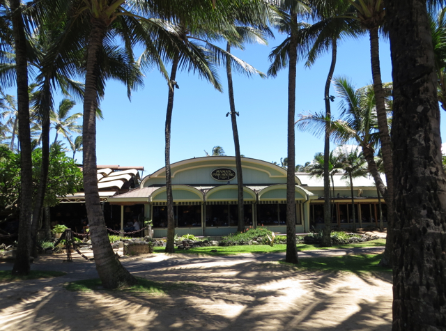 mama fish house maui