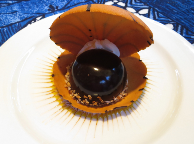 Mama's Fish House Review - Black Pearl Dessert
