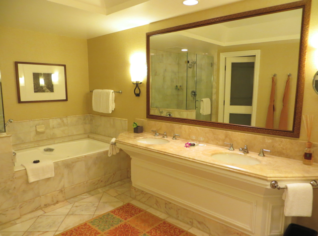 Four Seasons Maui at Wailea Review - Spacious Marble Bathroom