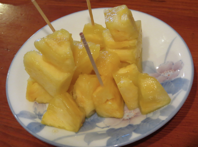 Koiso Sushi Bar Review - Complimentary Fresh Pineapple