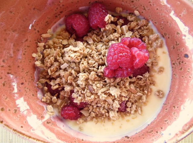 Passionfruit Yogurt with Granola, 'ULU