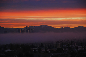 Medium_sunrise%20over%20downtown%20los%20angeles-maveric2003