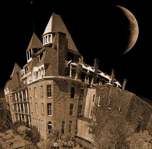 haunted hotels hotel crescent eureka springs dare stay if spa ghost